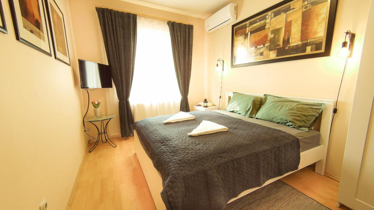 Notafa Vendeghaz Eger Hotel Buitenkant foto